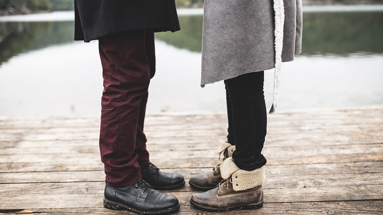 why-are-millennials-still-on-the-fence-romance