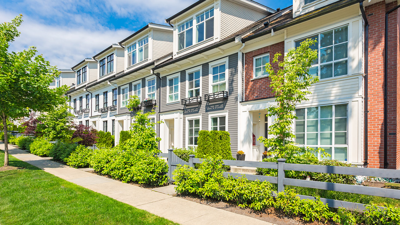 8-things-you-should-know-about-living-featured