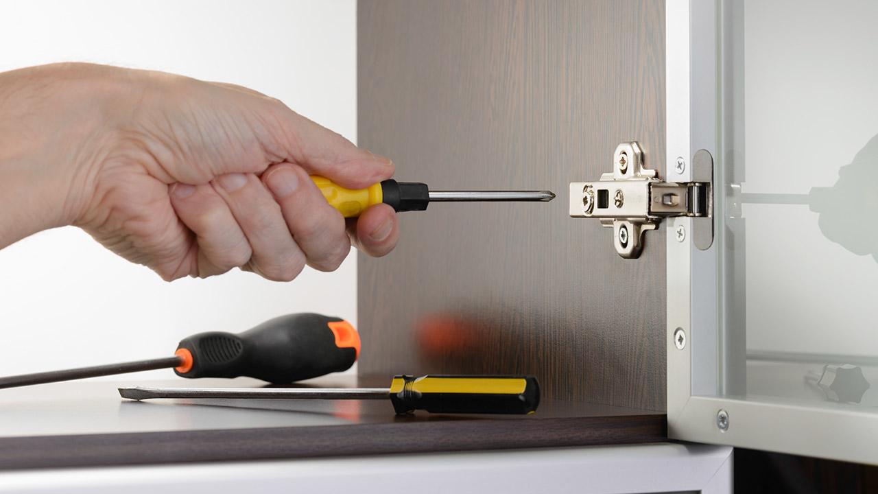 10-must-have-tools-every-homeowner-needs-screwdriver