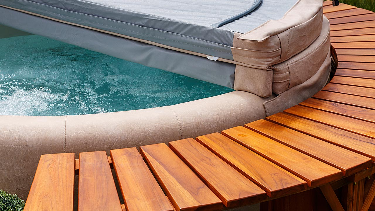 5-things-that-might-not-be-included-when-buying-a-home-hot-tub