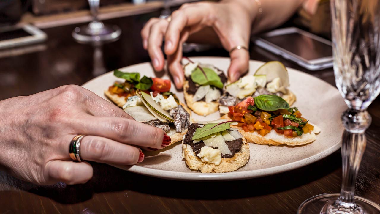 Restaurant Review: A trip around the world at the West Loop’s Proxi ...