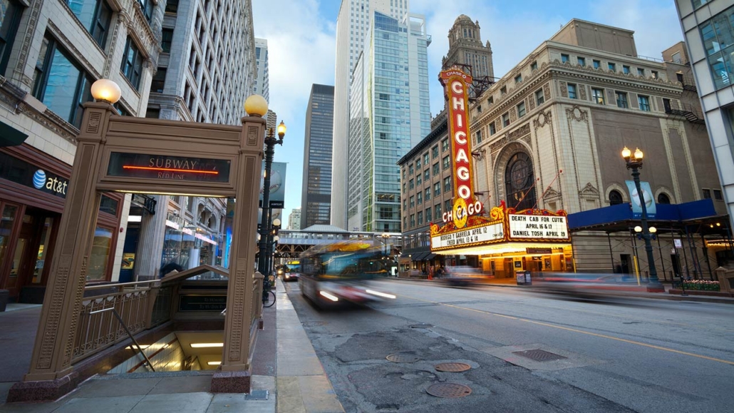 photo of the chicago theatre in the loop area of chicago
