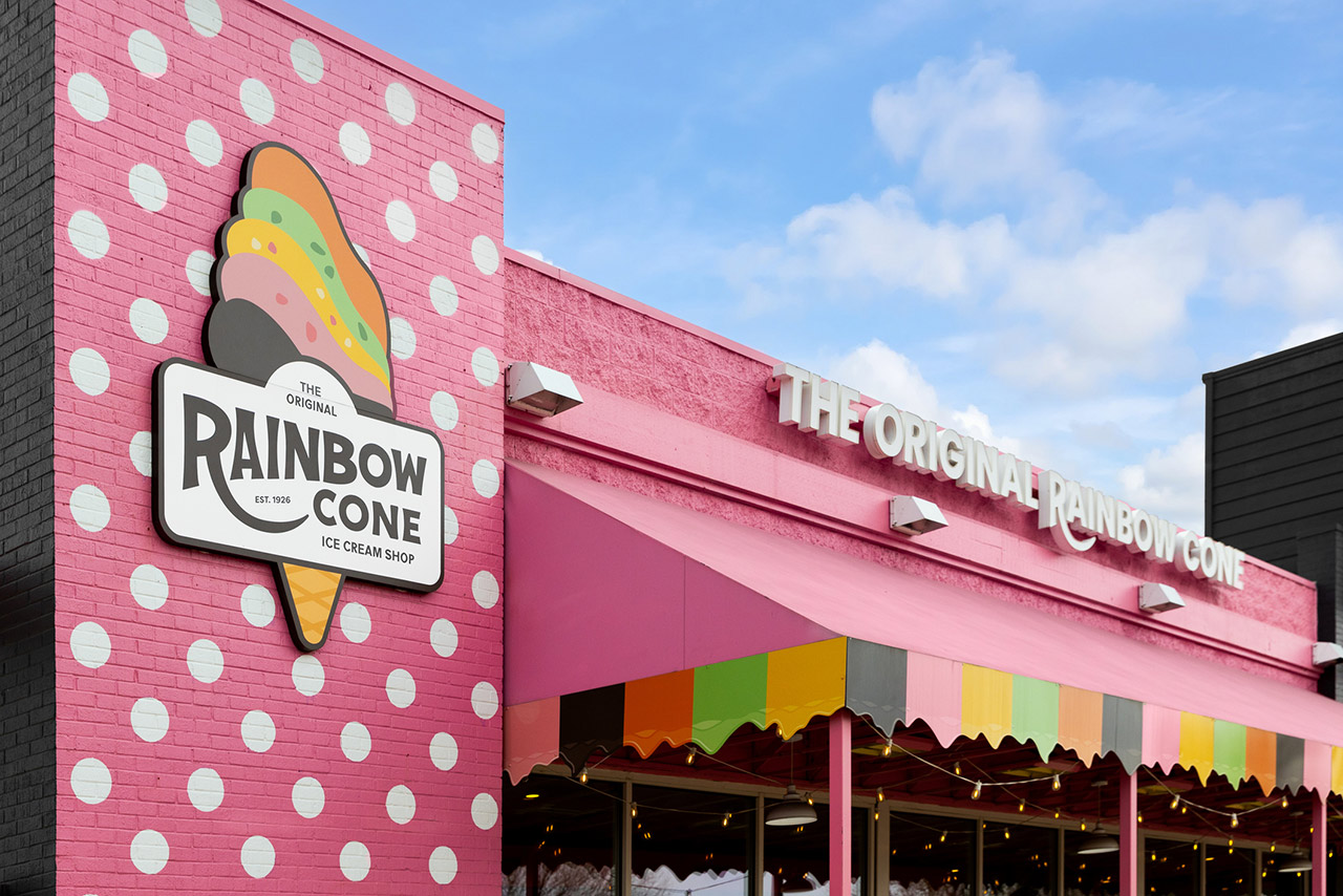 Original Rainbow Cone in Bolingbrook, IL. stock photo